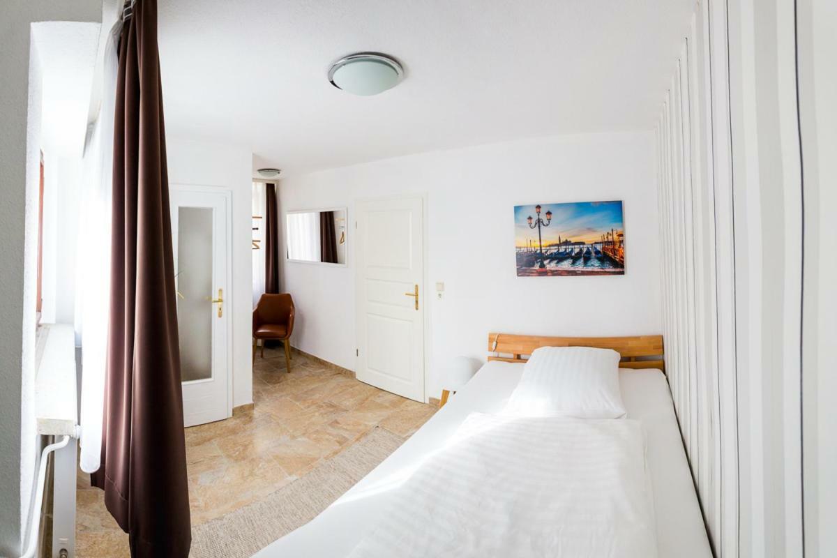 Zur Saale Hotel Weißenfels Exterior foto